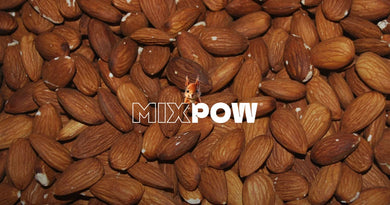Amandes entières en gros plan, pour illustrer la portion quotidienne recommandée