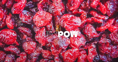 Cranberries séchées rouges en gros plan — réponse naturelle à l'envie de sucre