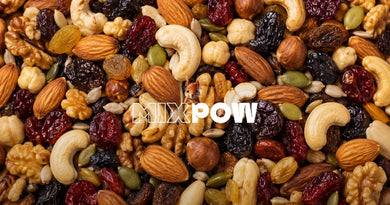 Grand mélange de noix, cajou, amandes, raisins secs et cranberries — fruits secs et acide urique
