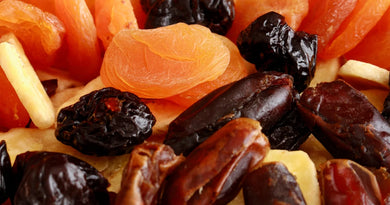 Abricots secs, dattes, pruneaux et pommes séchées — gourmandises naturelles à la place des confiseries