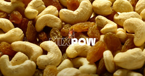 Noix de cajou et raisins secs blonds — potassium et minéraux perdus à l'effort par forte chaleur