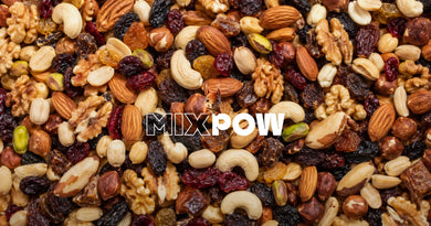 Trail mix maison Mixpow avec noix raisins secs et cranberries pour sportifs