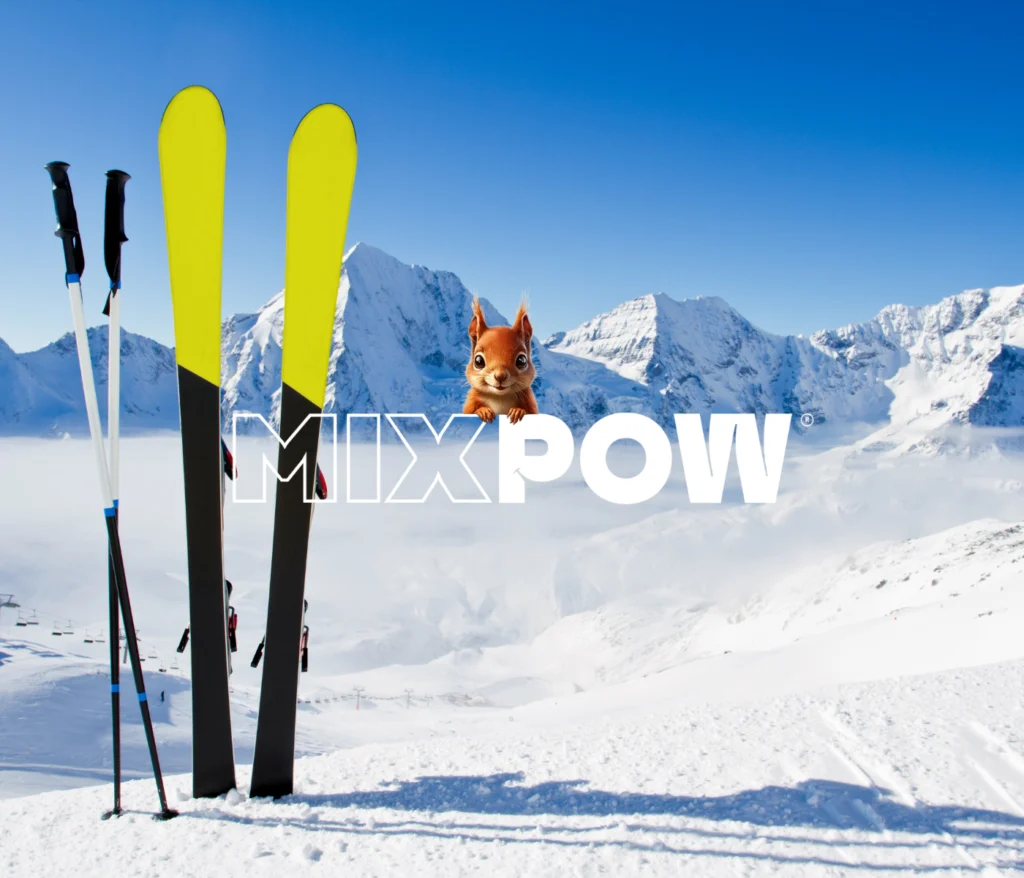 Écureuil Mixpow et skis en montagne – snack pratique et sain à emporter au ski